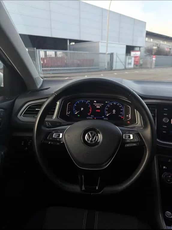Volkswagen T-Roc 1.5 TSI 03/2020-photo-8