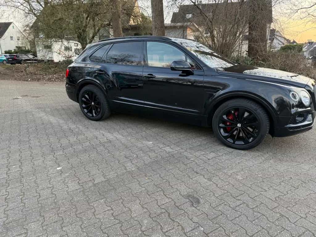 Bentley Bentayga 4.0 V8 Diesel 4WD Autom. - 10/2017-photo-2