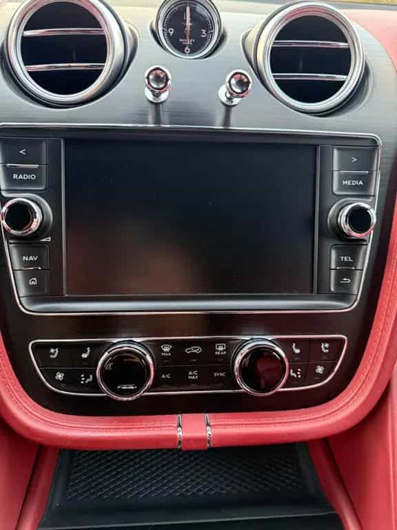 Bentley Bentayga 4.0 V8 Diesel 4WD Autom. - 10/2017-photo-5