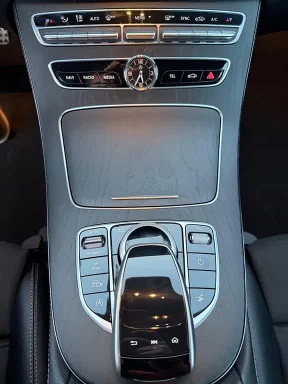 Mercedes-Benz E-Class 200 E Coupe*TÜV+INSP.NEU*ALLWETTER*AMG*TOP 10/2017-photo-21