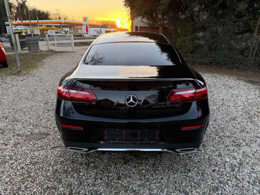 Mercedes-Benz E-Class 200 E Coupe*TÜV+INSP.NEU*ALLWETTER*AMG*TOP 10/2017-photo-3