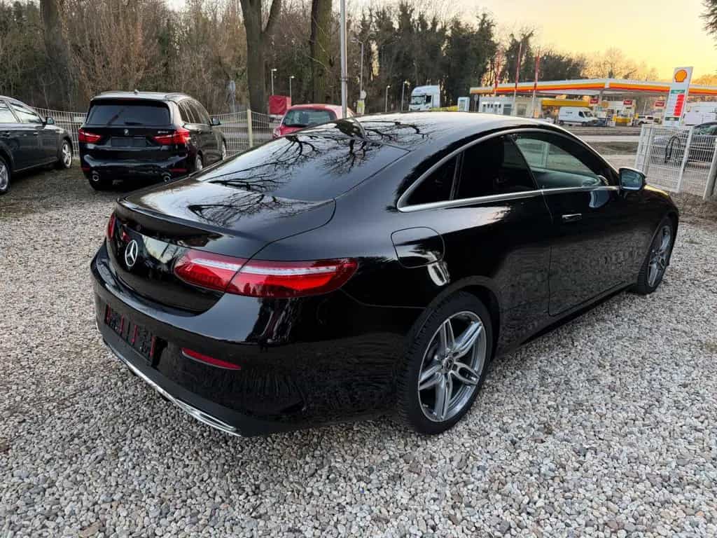 Mercedes-Benz E-Class 200 E Coupe*TÜV+INSP.NEU*ALLWETTER*AMG*TOP 10/2017-photo-4