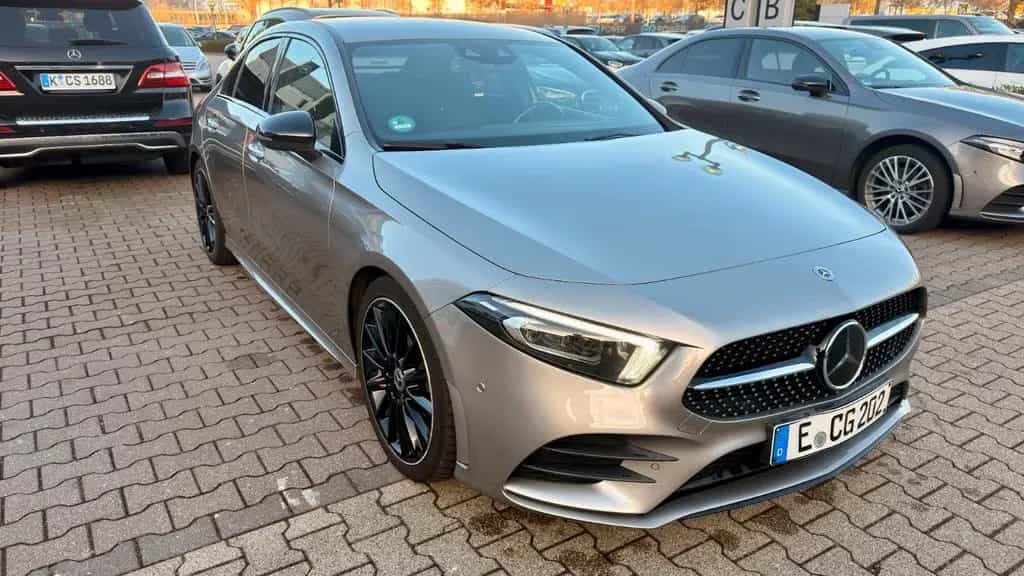 Mercedes-Benz A-Class 220 d AMG Line | Night | Limousine | Burmester 10/2020-photo-10