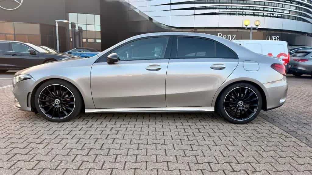 Mercedes-Benz A-Class 220 d AMG Line | Night | Limousine | Burmester 10/2020-photo-15