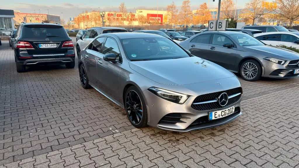 Mercedes-Benz A-Class 220 d AMG Line | Night | Limousine | Burmester 10/2020-photo-7