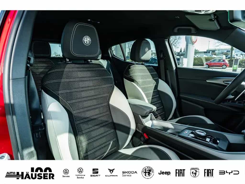 Alfa Romeo Tonale Ibrida SPORT SPECIALE 1.5 VGT Hybrid HARM 02/2026-photo-11