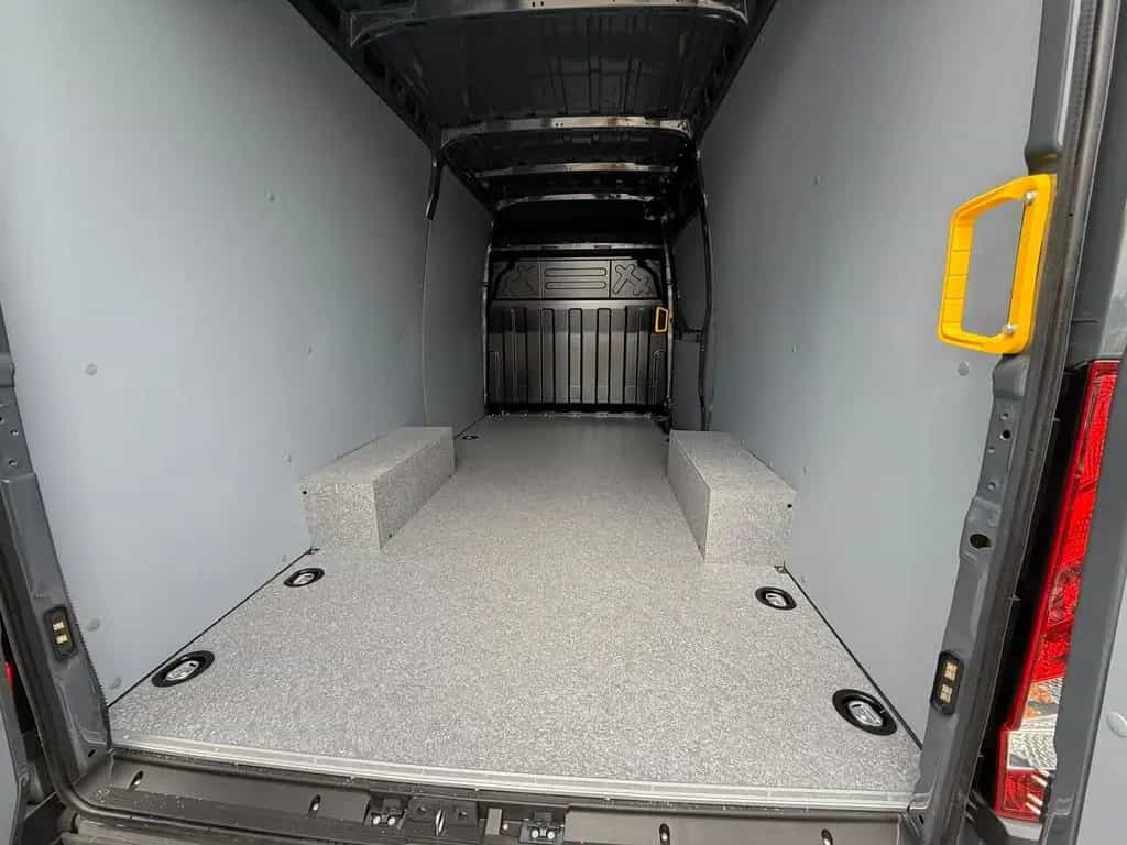 Iveco Daily 35S12 HI-Matic L3H2 12m³+AHK+ACC+NAVI 01/2026-photo-4
