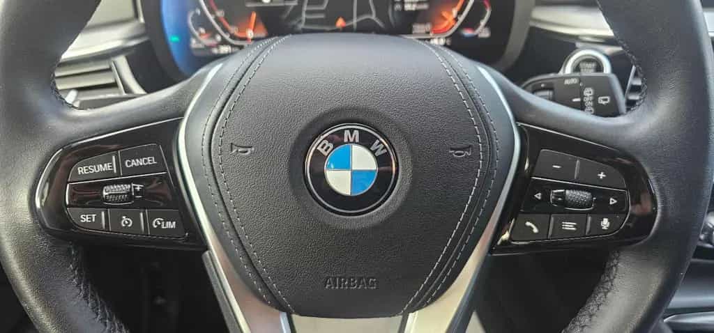 BMW 5 Series 09/2022-photo-29