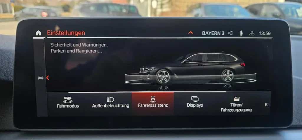 BMW 5 Series 09/2022-photo-36