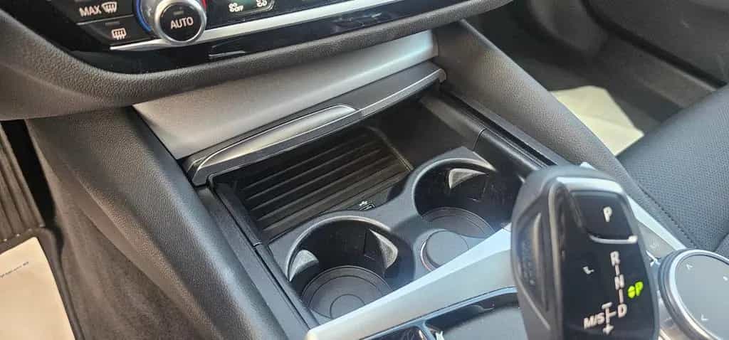 BMW 5 Series 09/2022-photo-42