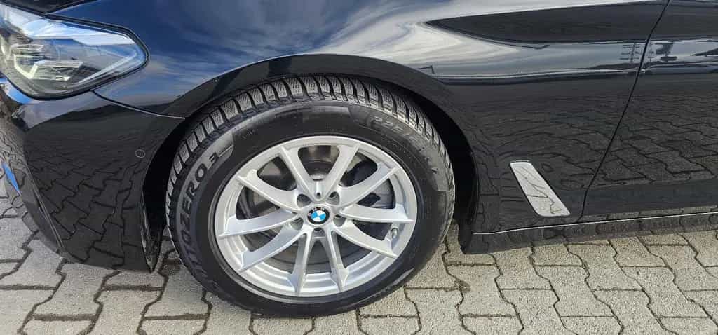BMW 5 Series 09/2022-photo-47