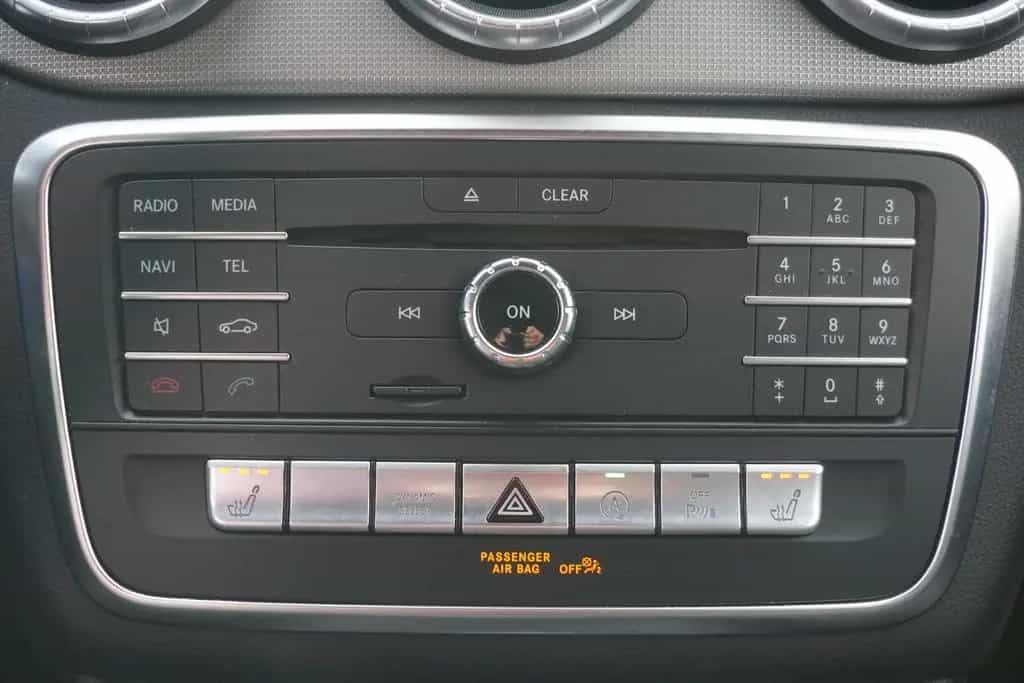 Mercedes-Benz CLA 200 Shooting Brake Aut. LED Navi Tempomat 10/2017-photo-21