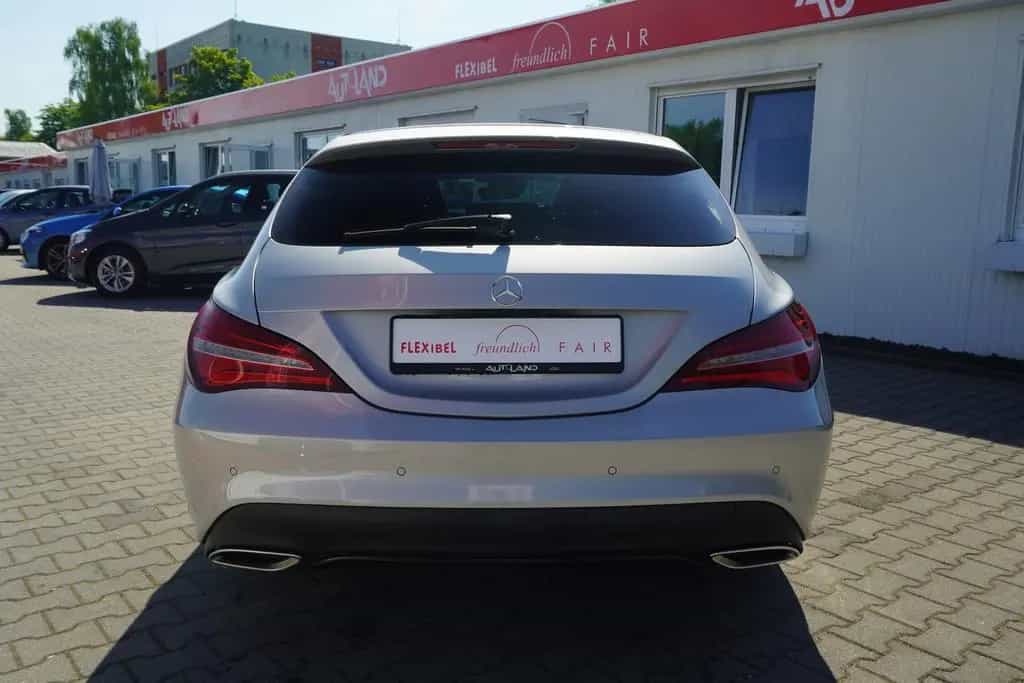 Mercedes-Benz CLA 200 Shooting Brake Aut. LED Navi Tempomat 10/2017-photo-4
