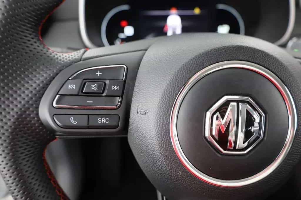MG ZS 1.0 T-GDI Luxury Aut. LED Navi 360° Sitzheizu 03/2024-photo-15