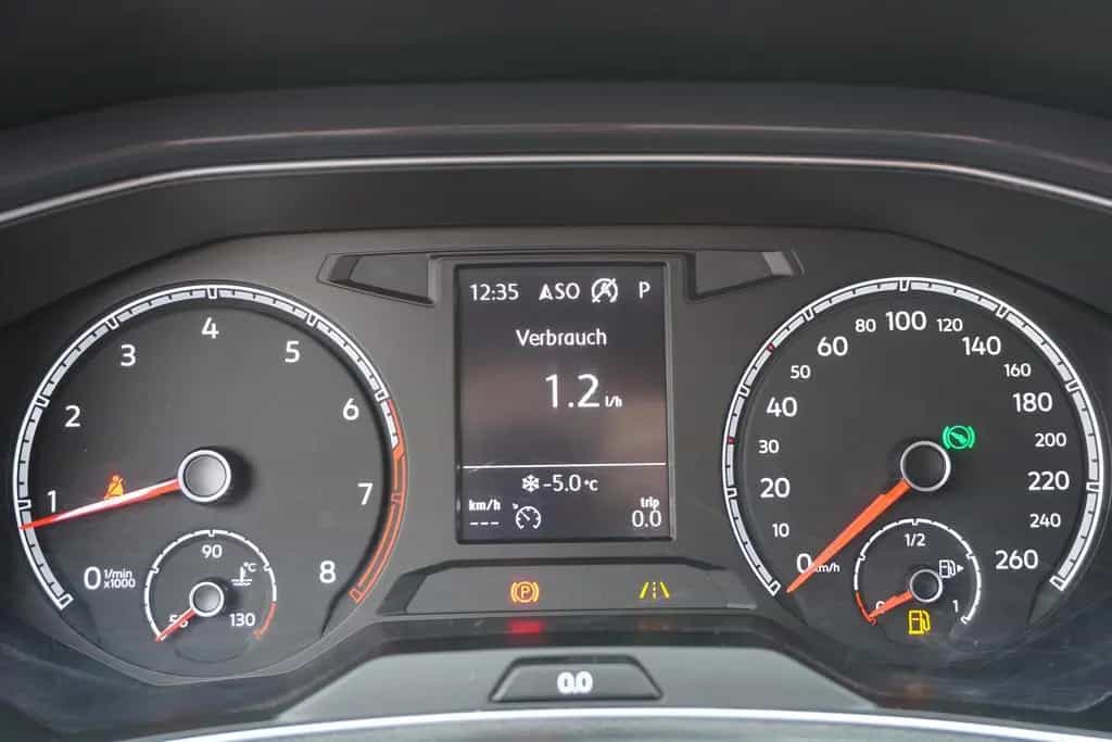 Volkswagen T-Roc 2.0 TSI Sport 4Motion DSG LED Navi ACC PDC 08/2018-photo-26
