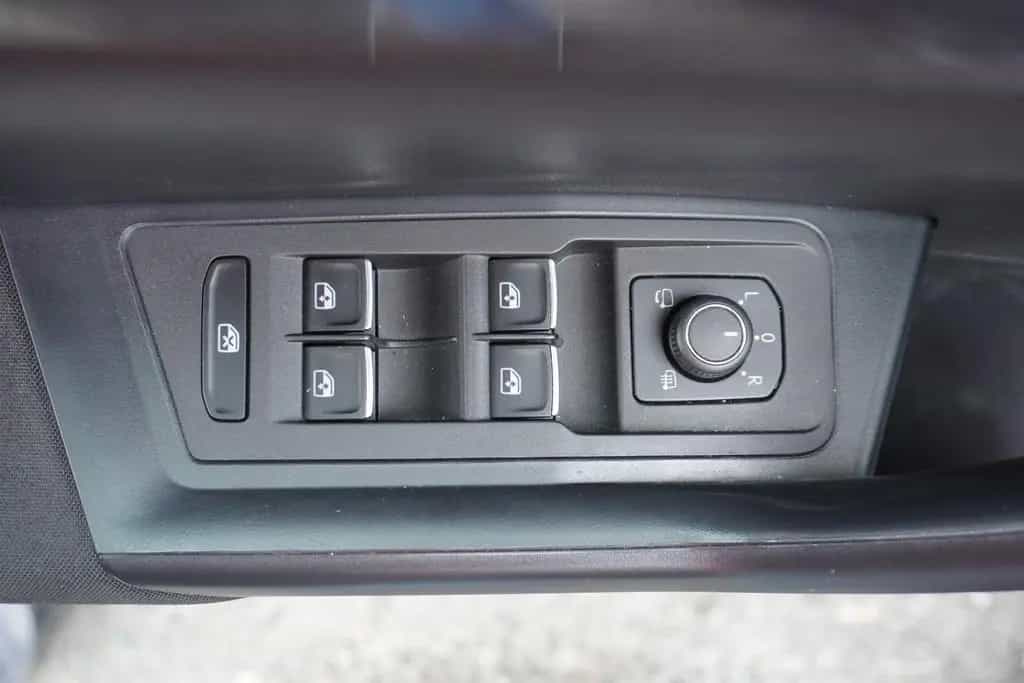 Volkswagen T-Roc 2.0 TSI Sport 4Motion DSG LED Navi ACC PDC 08/2018-photo-32