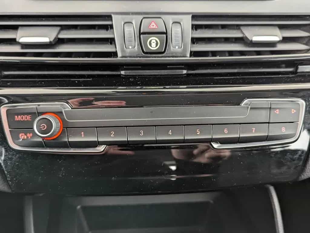 BMW 2 Series 220i AT Advantage NAVI+PDC+SHZ+ALLWETTER+TEMP+BC 06/2017-photo-19