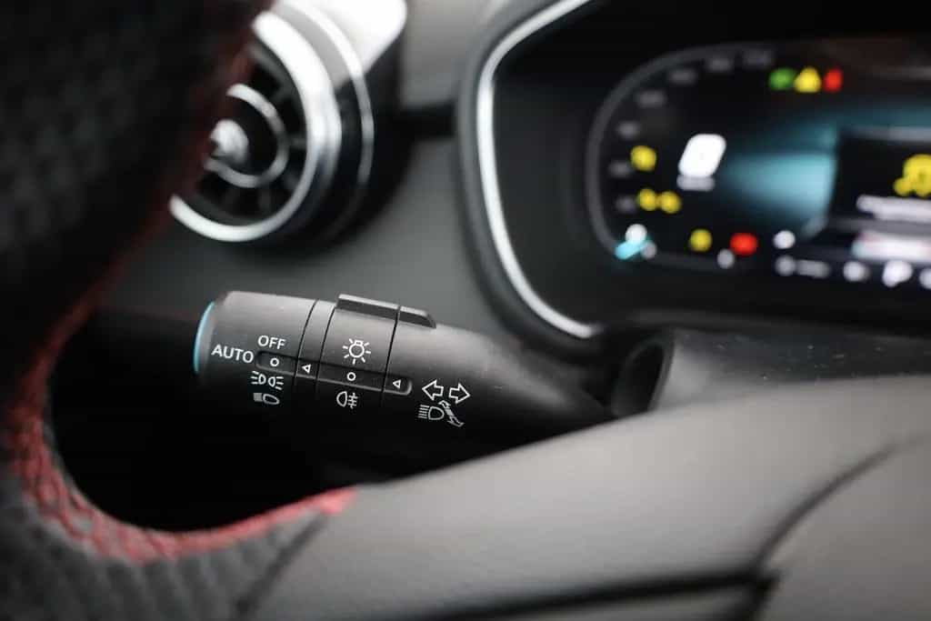 MG HS 1.5 T-GDI Luxury Aut. LED ACC Navi 360° Pano 02/2024-photo-16