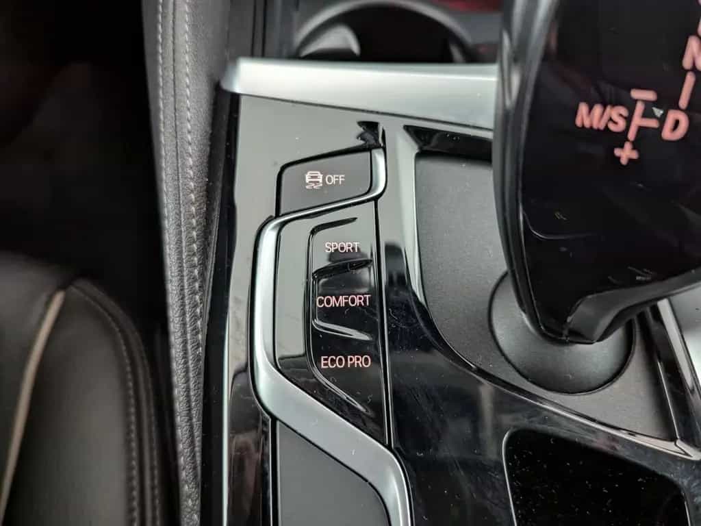 BMW 540 i xDrive Luxury Line LED+NAVI+SHZ+RFK+LEDER+ 12/2019-photo-23