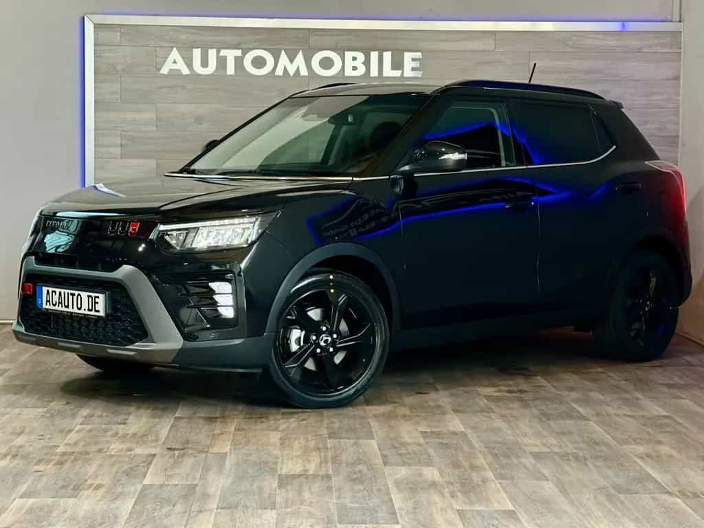 Ssangyong Tivoli Blackline 1,5P+AT+Navi+Kamera-LAGERWAGEN- 11/2024-photo-0