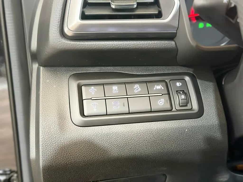 Ssangyong Tivoli Blackline 1,5P+AT+Navi+Kamera-LAGERWAGEN- 11/2024-photo-23