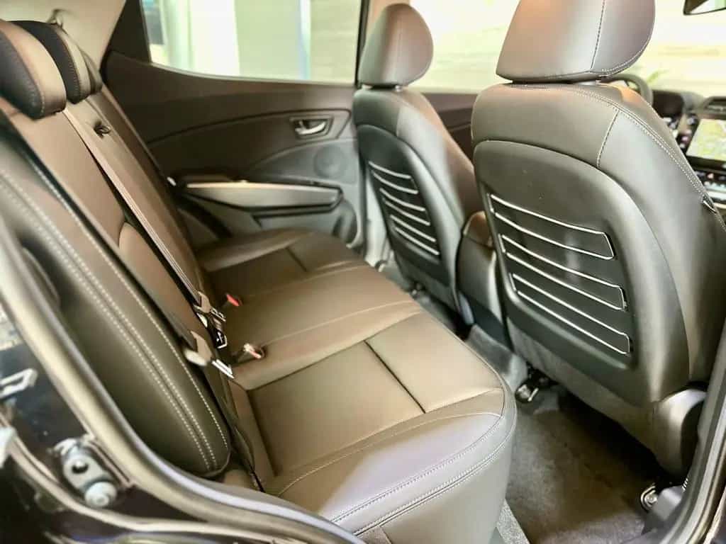 Ssangyong Tivoli Blackline 1,5P+AT+Navi+Kamera-LAGERWAGEN- 11/2024-photo-28