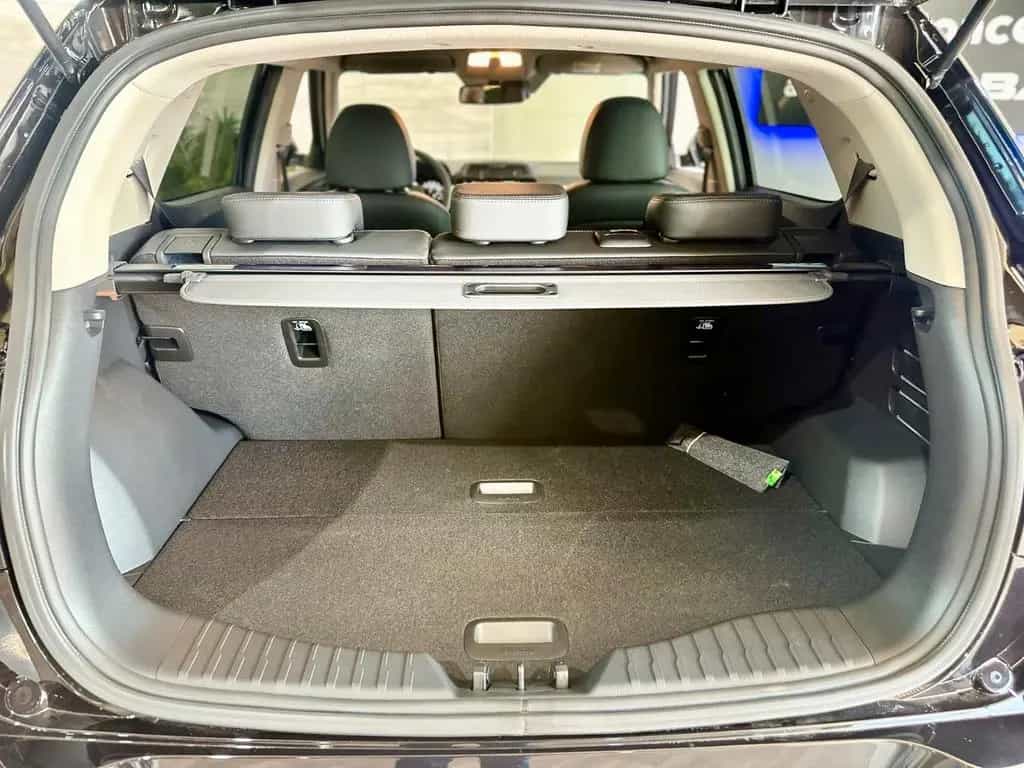 Ssangyong Tivoli Blackline 1,5P+AT+Navi+Kamera-LAGERWAGEN- 11/2024-photo-29