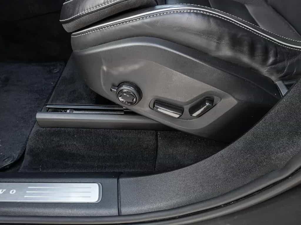 Volvo XC90 Plus Dark AWD B5 Diesel EU6d 7-Sitzer AD St 09/2023-photo-13