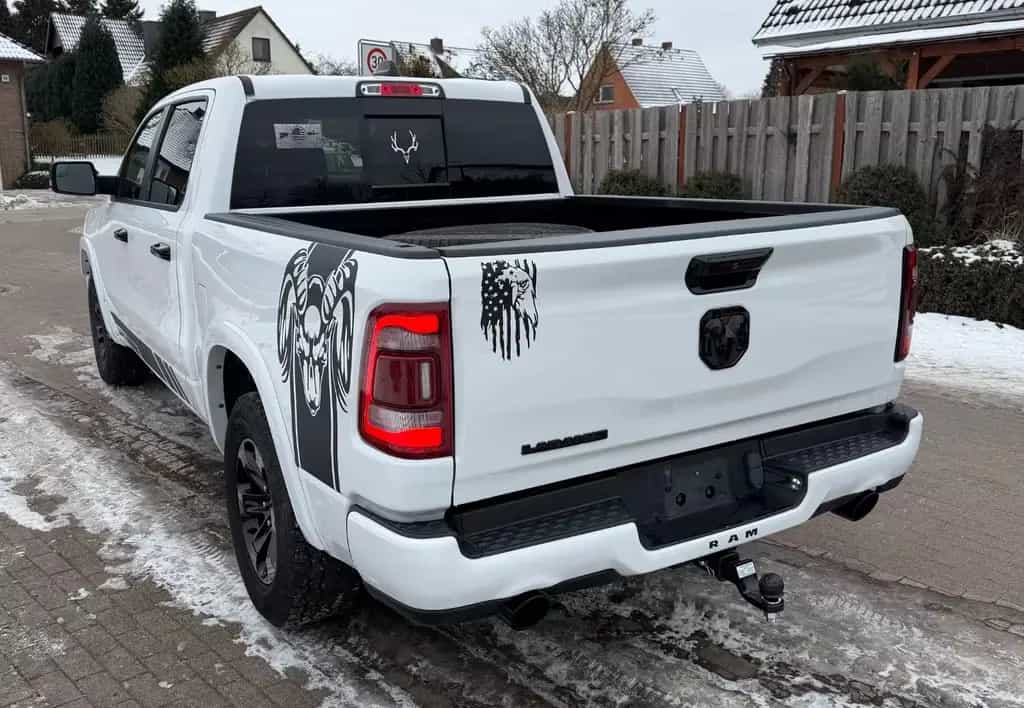 Dodge RAM 1500 LARAMIE 2021 4x4, 1 HAND, 6 SITZE !!! 08/2021-photo-10