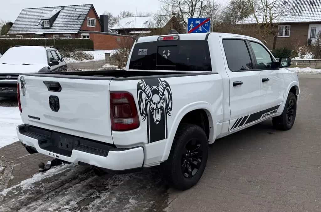 Dodge RAM 1500 LARAMIE 2021 4x4, 1 HAND, 6 SITZE !!! 08/2021-photo-13