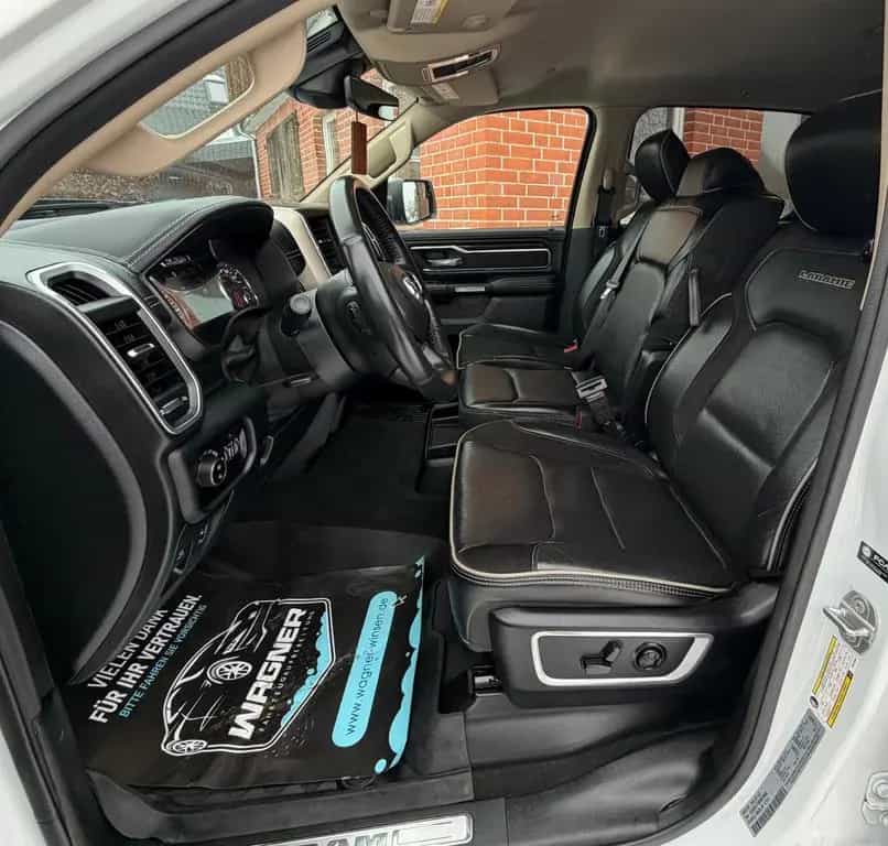 Dodge RAM 1500 LARAMIE 2021 4x4, 1 HAND, 6 SITZE !!! 08/2021-photo-21