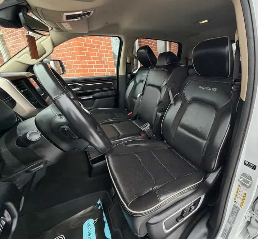 Dodge RAM 1500 LARAMIE 2021 4x4, 1 HAND, 6 SITZE !!! 08/2021-photo-22