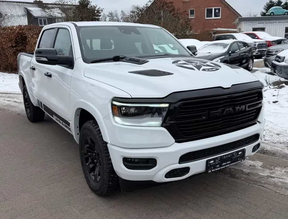 Dodge RAM 1500 LARAMIE 2021 4x4, 1 HAND, 6 SITZE !!! 08/2021-photo-3