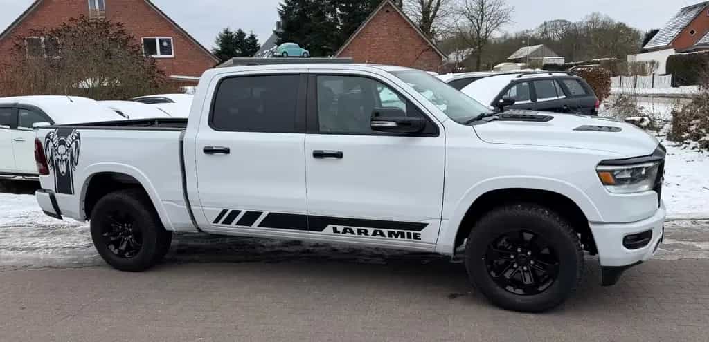 Dodge RAM 1500 LARAMIE 2021 4x4, 1 HAND, 6 SITZE !!! 08/2021-photo-5