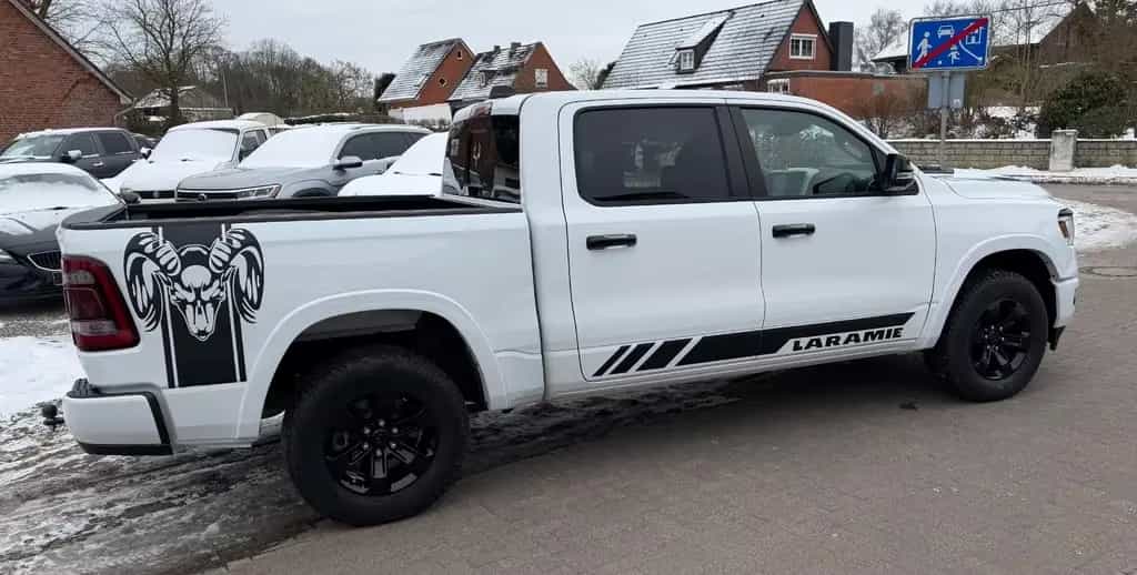 Dodge RAM 1500 LARAMIE 2021 4x4, 1 HAND, 6 SITZE !!! 08/2021-photo-6