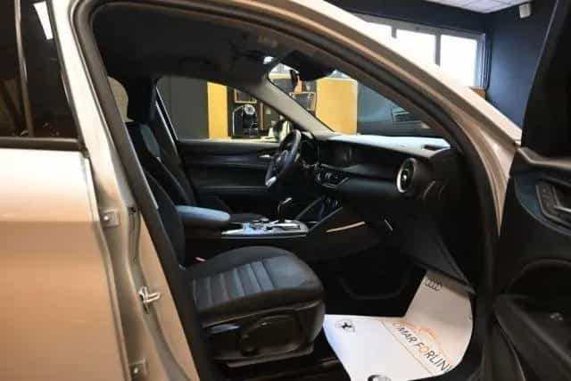 Alfa Romeo Stelvio ROMEO Stelvio 2.2 TURBO 190CV AT8 Q4 EXECUT 07/2020-photo-9