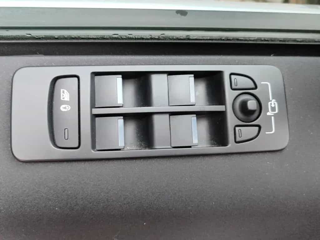 Land Rover Discovery Sport P250 *AWD*S*Pano*Apple*LED* 04/2021-photo-11