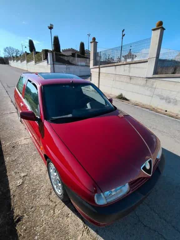 Alfa Romeo 145 2.0i 16V Twin Spark cat Quadrifog 02/1996-photo-3