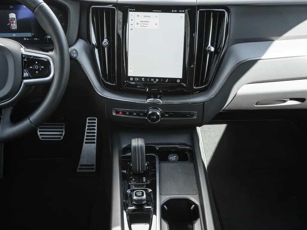 Volvo XC60 R Design 2WD Leder Digitales Cockpit Memory 07/2022-photo-10