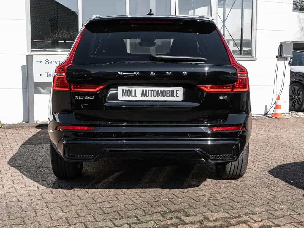 Volvo XC60 R Design 2WD Leder Digitales Cockpit Memory 07/2022-photo-4