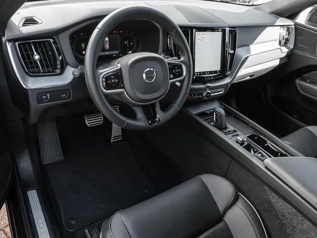 Volvo XC60 R Design 2WD Leder Digitales Cockpit Memory 07/2022-photo-7