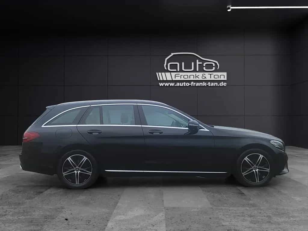 Mercedes-Benz C 300 *Navi*Pano*SitzHZ*Totwinkel*LED* 11/2020-photo-6