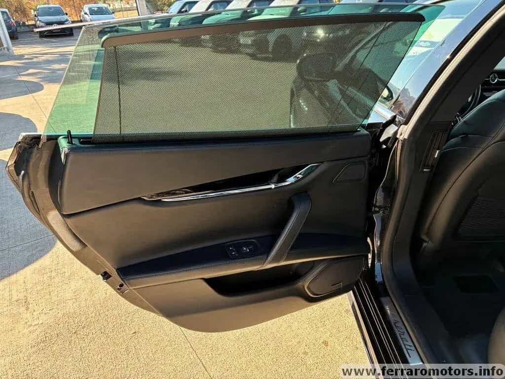Maserati Quattroporte V6 Diesel Granlusso 09/2017-photo-10