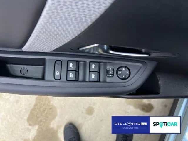 Citroën C4 1.2 PureTech 130 Shine Aut. 11/2023-photo-11
