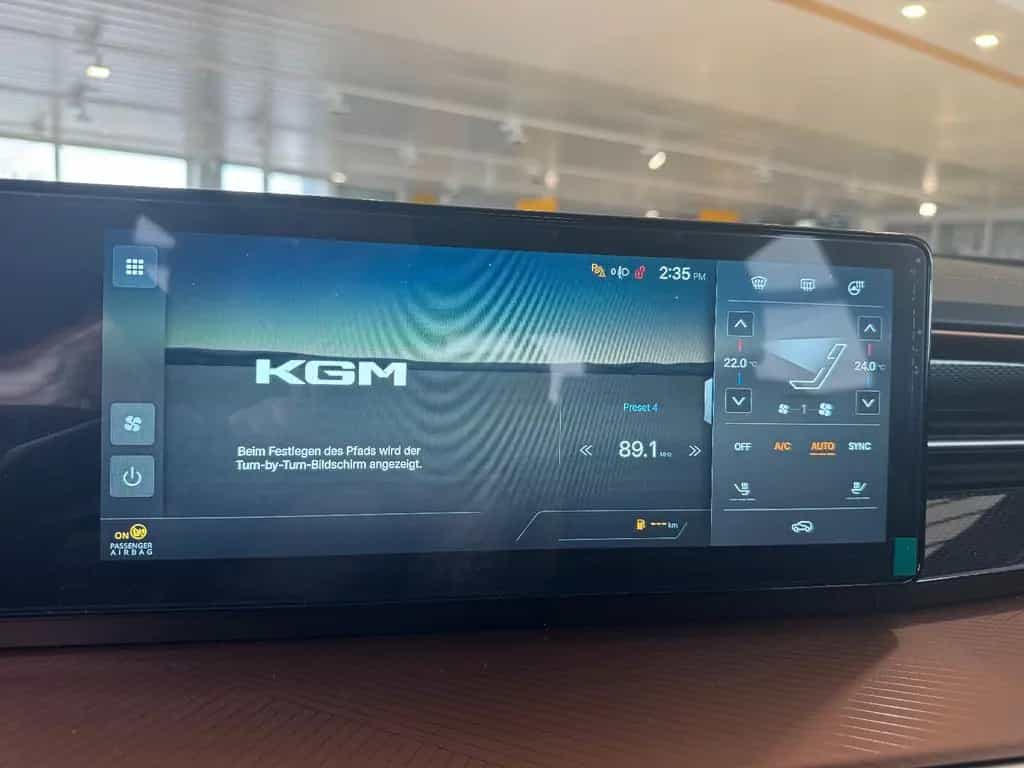 KGM Torres Essential 6/AT 2WD LED, SHZ null-photo-29
