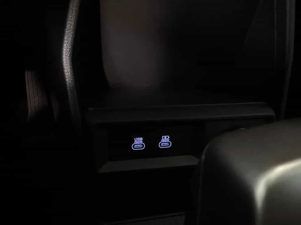 KGM Torres Essential 6/AT 2WD LED, SHZ null-photo-34
