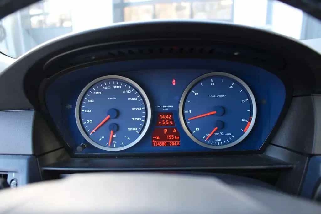 ALPINA B5 Scheckheft/NR/Garage 314km/h Vmax ab Werk 10/2005-photo-10