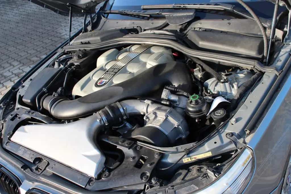 ALPINA B5 Scheckheft/NR/Garage 314km/h Vmax ab Werk 10/2005-photo-9