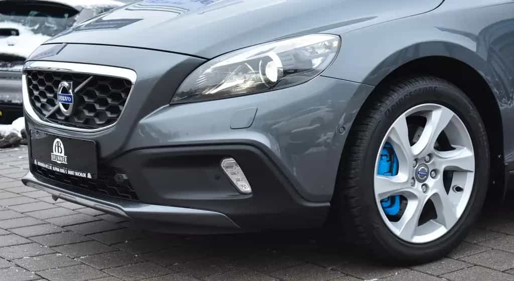 Volvo V40 Cross Country Momentum AWD 01/2013-photo-2
