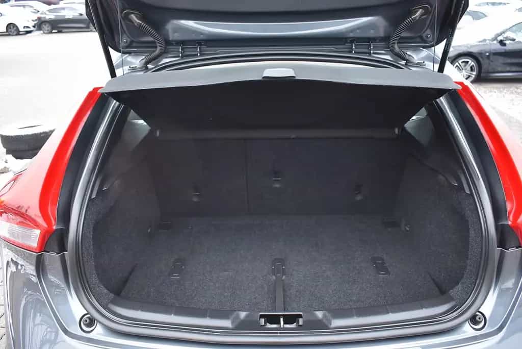 Volvo V40 Cross Country Momentum AWD 01/2013-photo-25